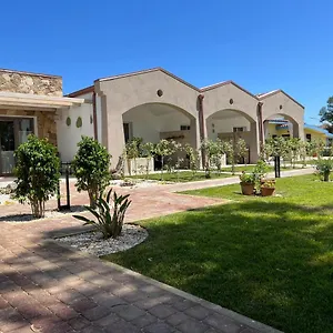 Domoemare Gasthof Siniscola